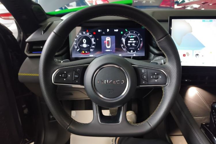 Used Lynk & Co 03 2023 2.0TD DCT JingPro Steering Wheel