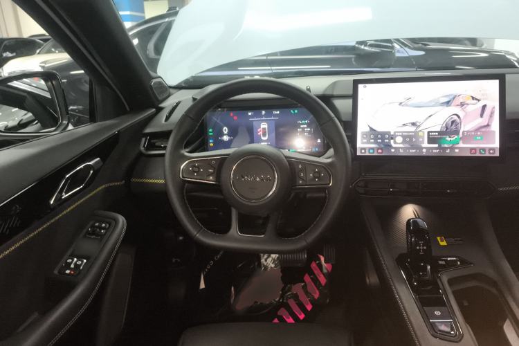 Used Lynk & Co 03 2023 1.5T EM-F PM Steering Wheel