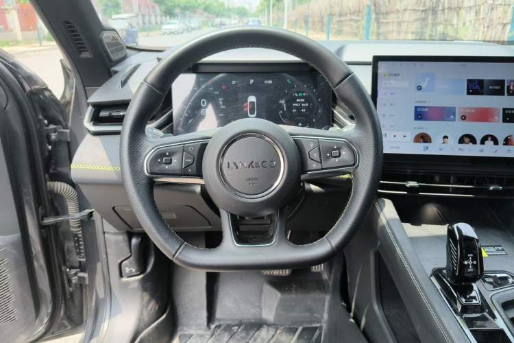 Used Lynk & Co 03 2023 2.0TD DCT JingPro Steering Wheel