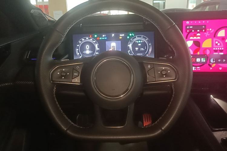 Used Lynk & Co 03 2023 2.0TD DCT JingPro Steering Wheel