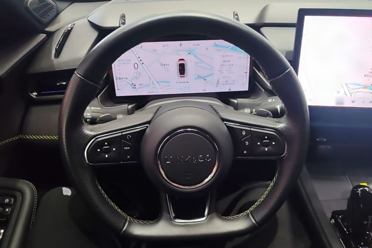 Used Lynk & Co 03 2023 2.0TD DCT H-Power Halo Steering Wheel