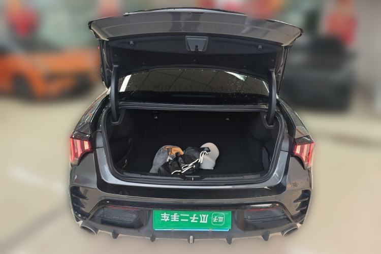 Used Lynk & Co 03 2023 1.5TD DCT JingPro Trunk