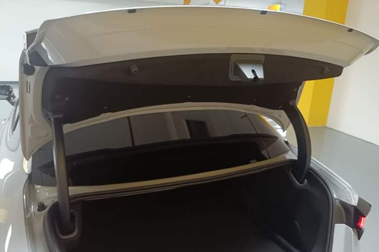 Used Lynk & Co 03 2023 1.5T EM-F PM Trunk