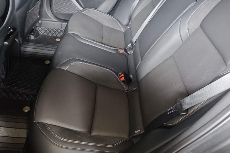 Used Lynk & Co 03 2023 1.5TD DCT JingPro Left Rear Seat