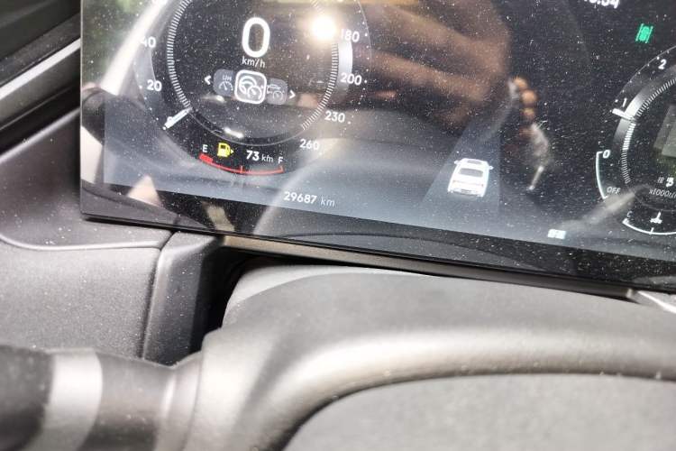 Used Lynk & Co 03 2023 1.5TD DCT JingPro Odometer Close Up