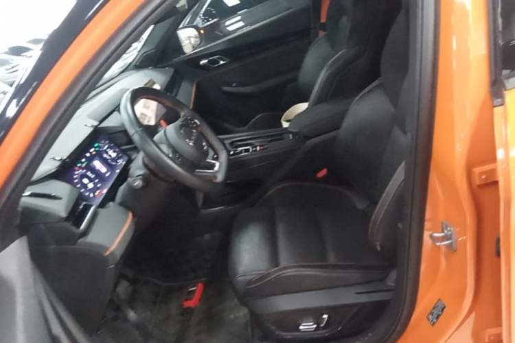 Used Lynk & Co 03 2023 2.0TD DCT JingPro Left Front Seat