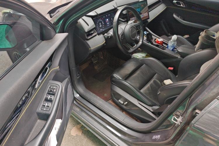 Used Lynk & Co 03 2023 2.0TD DCT JingPro Driver Seat