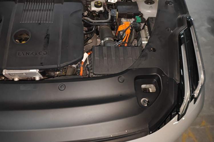 Used Lynk & Co 03 2023 1.5T EM-F PM Engine Bay Left