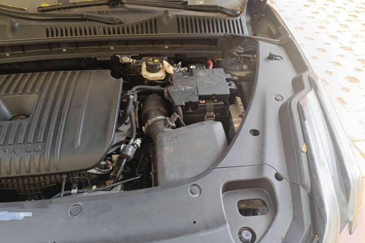 Used Lynk & Co 03 2023 2.0TD DCT JingPro Engine Bay Left