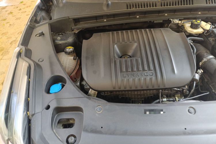 Used Lynk & Co 03 2023 2.0TD DCT JingPro Engine Bay Right