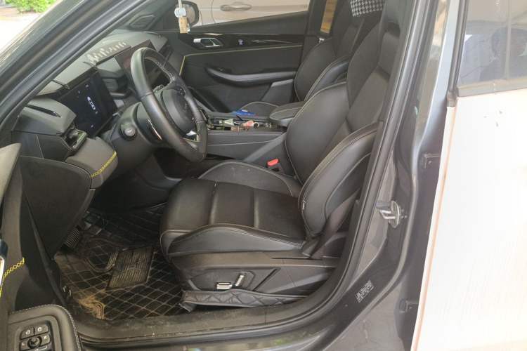 Used Lynk & Co 03 2023 2.0TD DCT JingPro Left Front Seat