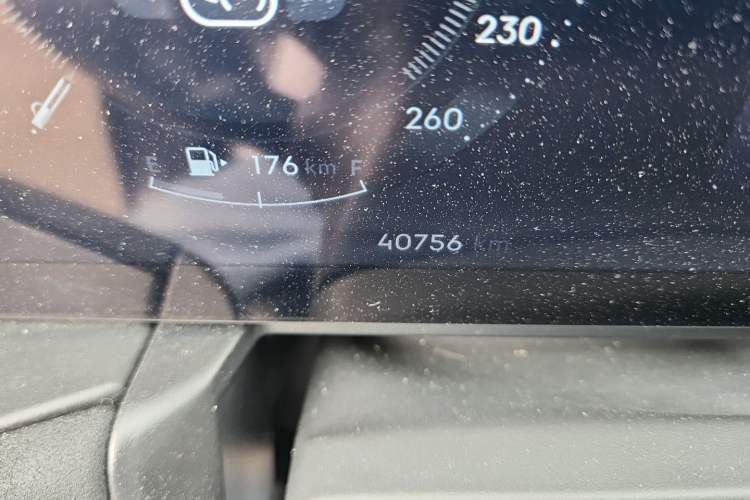 Used Lynk & Co 03 2023 1.5TD DCT JingPro Odometer Close Up