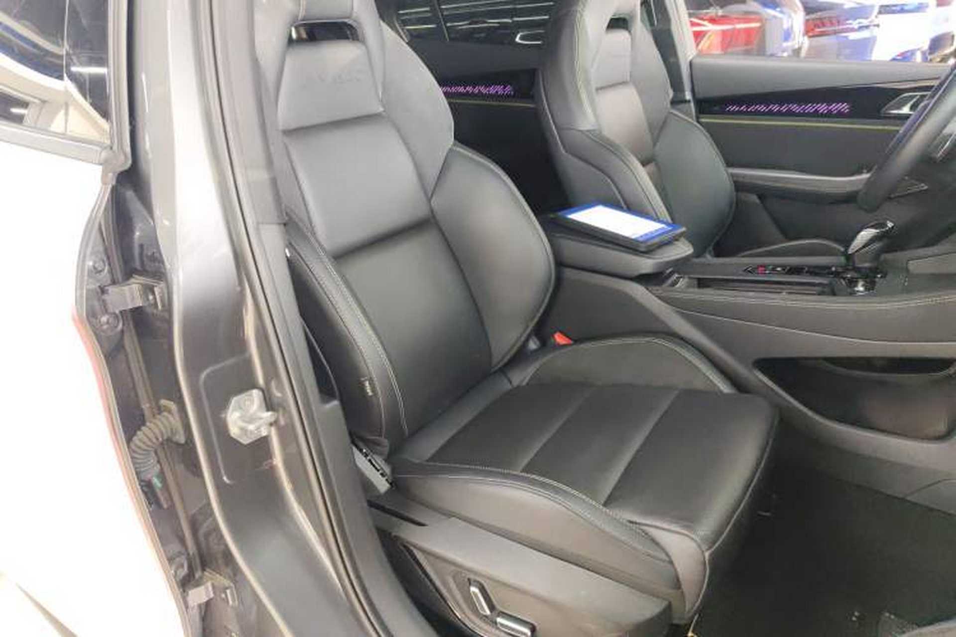 Used Lynk & Co 03 2023 2.0TD DCT JingPro Right Front Seat