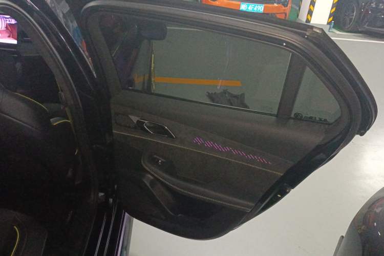Used Lynk & Co 03 2023 03+ 2.0TD Automatic Yufeng Edition Right Rear Door Interior