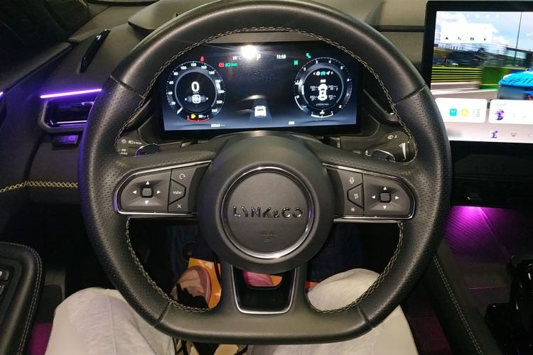 Used Lynk & Co 03 2023 2.0TD DCT H-Power Halo Steering Wheel