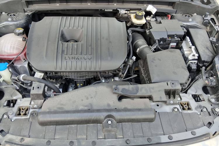 Used Lynk & Co 03 2023 2.0TD DCT H-Power Halo Engine Bay