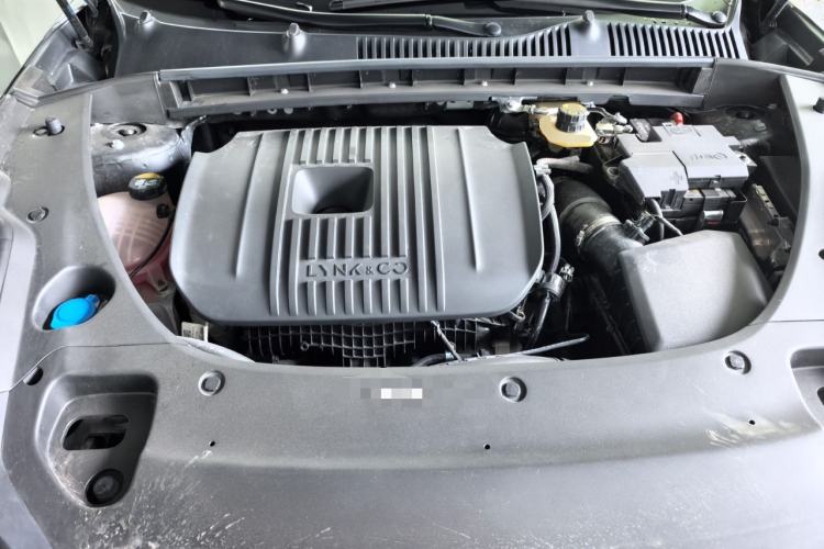 Used Lynk & Co 03 2023 2.0TD DCT H-Power Halo Engine Bay