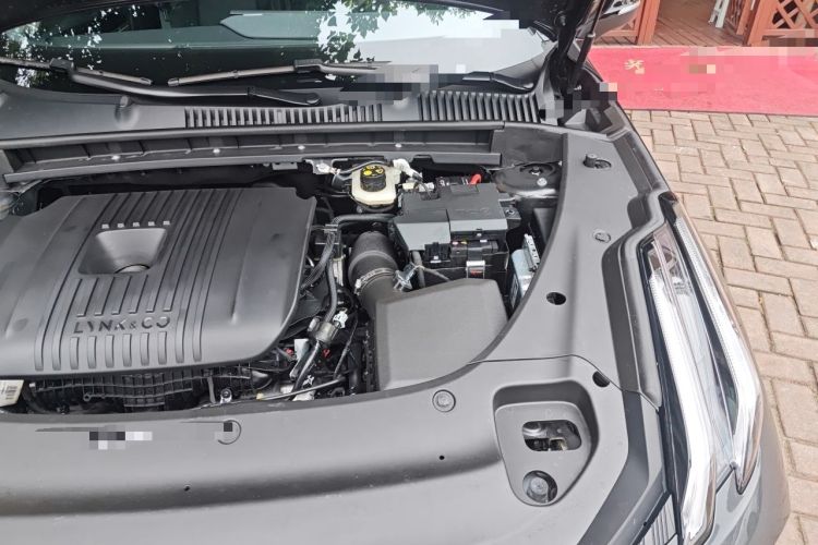 Used Lynk & Co 03 2023 2.0TD DCT JingPro Engine Bay Left