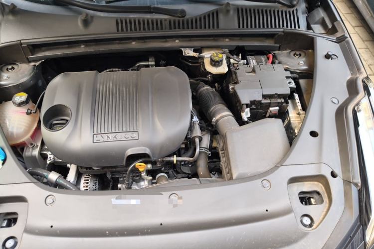 Used Lynk & Co 03 2023 1.5TD DCT JingPro Engine Bay Left