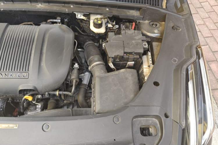 Used Lynk & Co 03 2023 1.5TD DCT JingPro Engine Bay Left