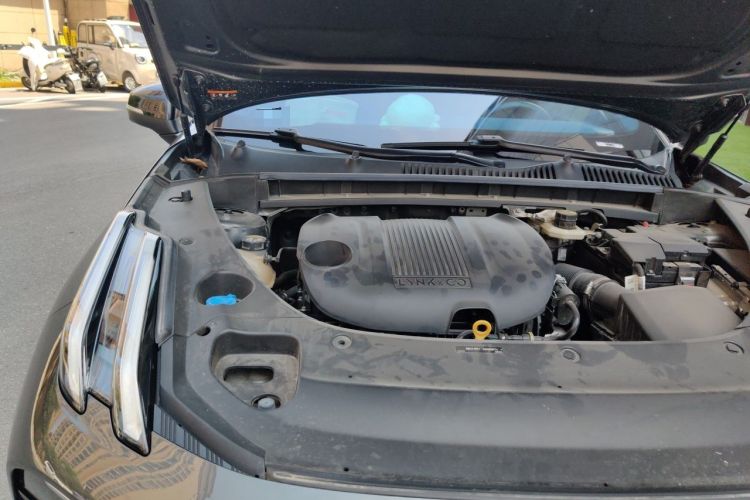 Used Lynk & Co 03 2023 1.5TD DCT JingPro Engine Bay Right