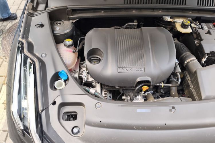 Used Lynk & Co 03 2023 1.5TD DCT JingPro Engine Bay Right