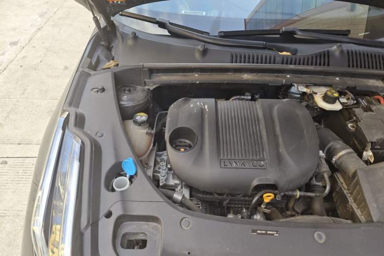 Used Lynk & Co 03 2023 1.5TD DCT JingPro Engine Bay Right