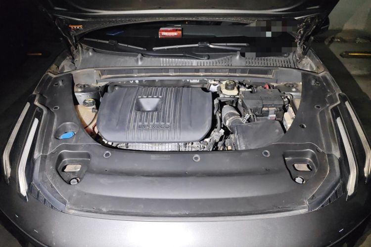 Used Lynk & Co 03 2023 2.0TD DCT JingPro Engine Bay