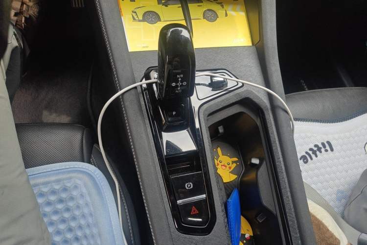 Used Lynk & Co 03 2023 2.0TD DCT JingPro Gear Lever