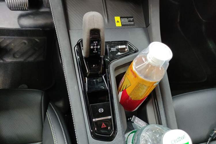 Used Lynk & Co 03 2023 1.5T EM-F PM Gear Lever