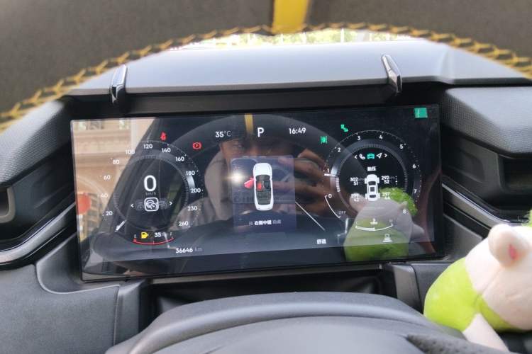 Used Lynk & Co 03 2023 1.5TD DCT JingPro Instrument Cluster