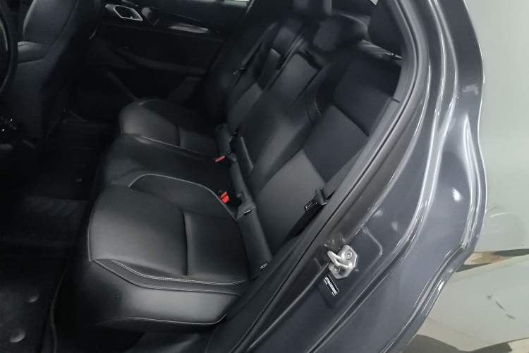 Used Lynk & Co 03 2023 1.5TD DCT JingPro Interior 4