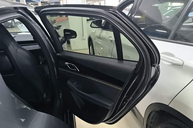Used Lynk & Co 03 2023 1.5TD DCT JingPro Interior 6