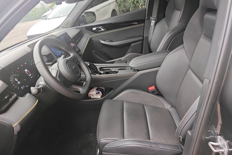 Used Lynk & Co 03 2023 2.0TD DCT JingPro Left Front Seat