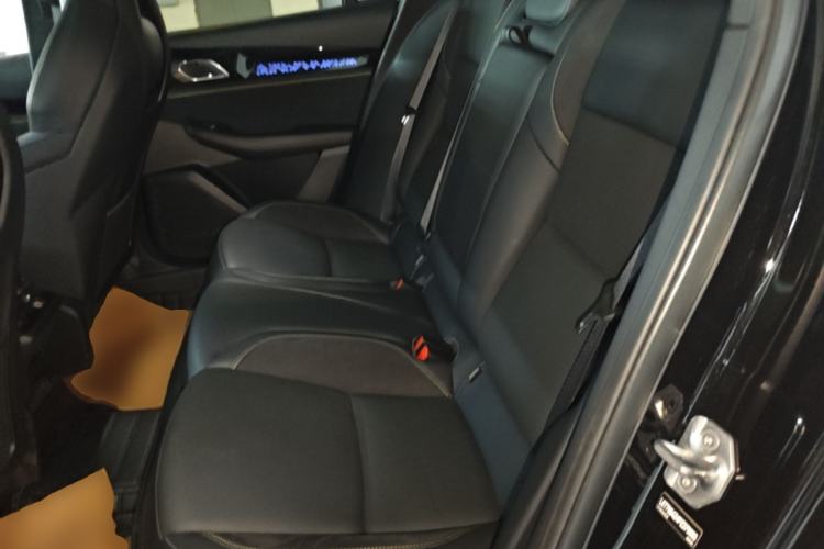Used Lynk & Co 03 2023 2.0TD DCT JingPro Left Rear Seat