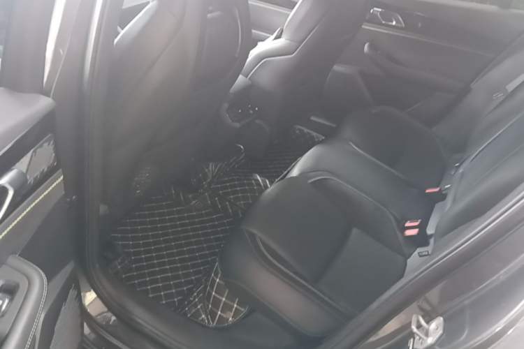 Used Lynk & Co 03 2023 2.0TD DCT H-Power Halo Left Rear Seat