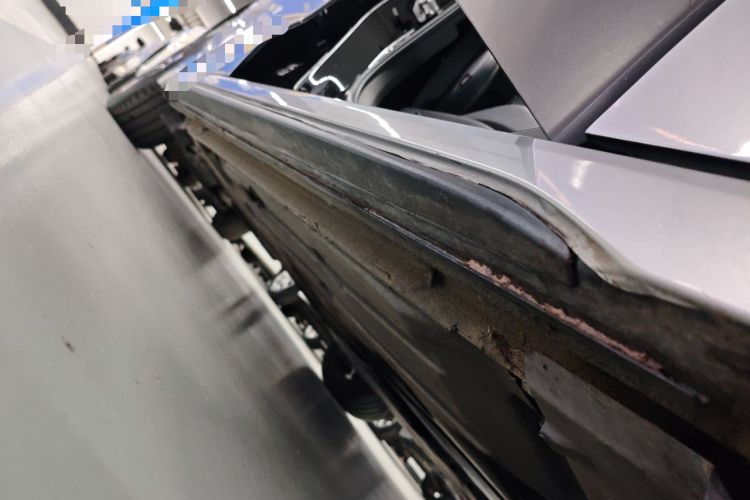 Used Lynk & Co 03 2023 2.0TD DCT JingPro Right Side Sill