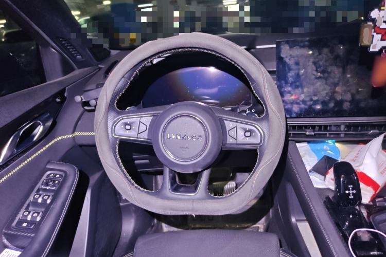 Used Lynk & Co 03 2023 1.5TD DCT JingPro Steering Wheel
