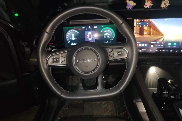 Used Lynk & Co 03 2023 1.5TD DCT JingPro Steering Wheel
