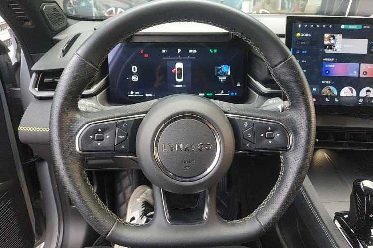 Used Lynk & Co 03 2023 1.5T EM-F PM Steering Wheel