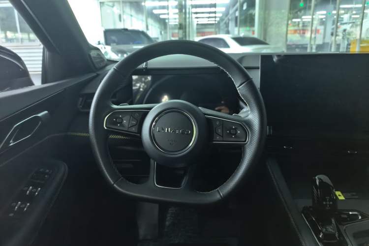 Used Lynk & Co 03 2023 2.0TD DCT H-Power Halo Steering Wheel