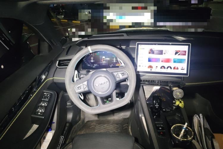 Used Lynk & Co 03 2023 2.0TD DCT H-Power Halo Steering Wheel