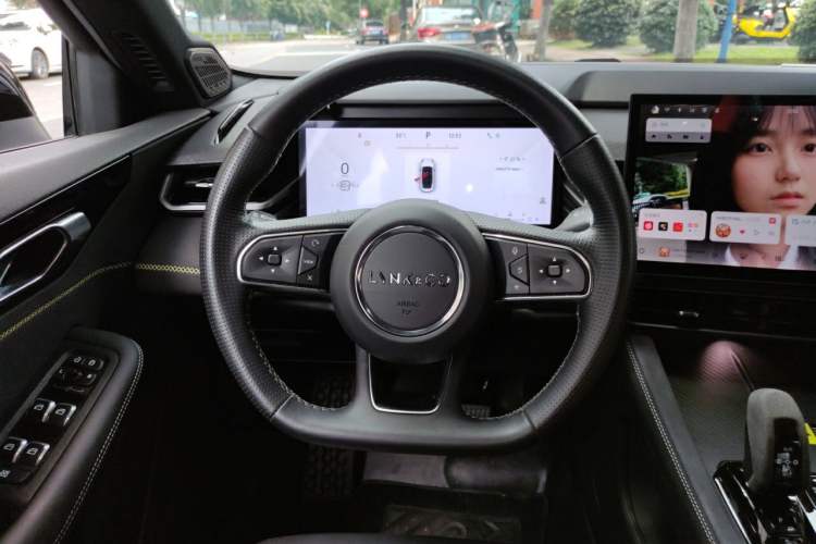 Used Lynk & Co 03 2023 1.5T EM-F PM Steering Wheel