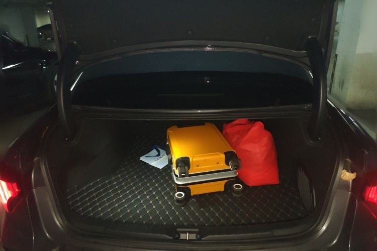 Used Lynk & Co 03 2023 1.5TD DCT JingPro Trunk