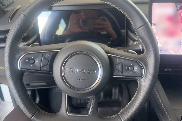 Used Lynk & Co 03 2023 1.5TD DCT JingPro Steering Wheel