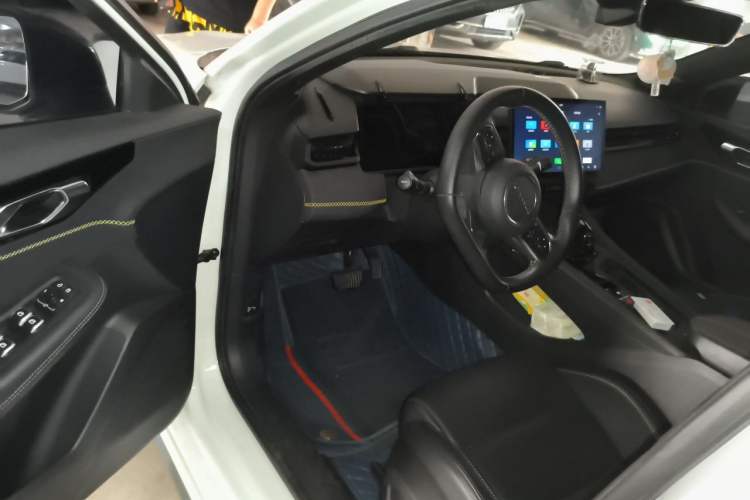 Used Lynk & Co 03 2023 1.5TD DCT JingPro Driver Seat