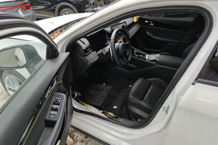 Used Lynk & Co 03 2023 1.5TD DCT JingPro Driver Seat