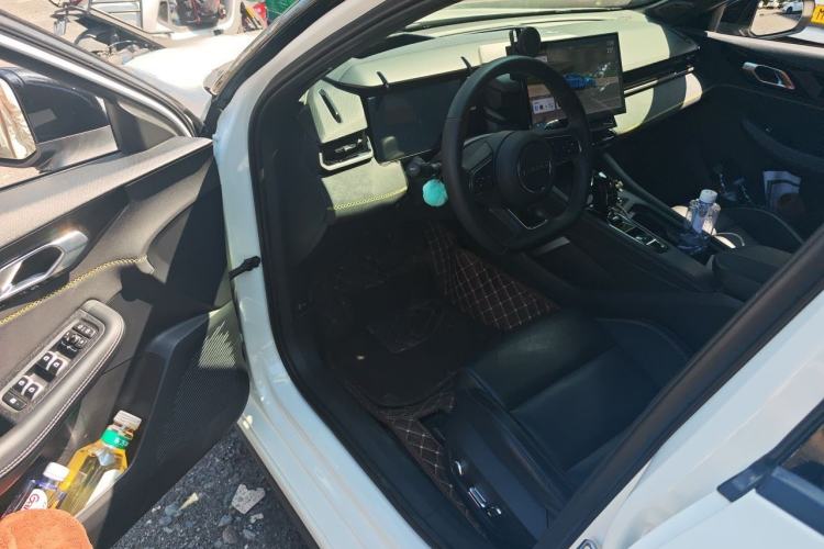 Used Lynk & Co 03 2023 2.0TD DCT H-Power Halo Driver Seat