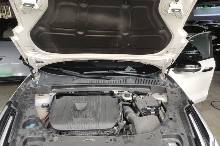 Used Lynk & Co 03 2023 2.0TD DCT JingPro Engine Bay