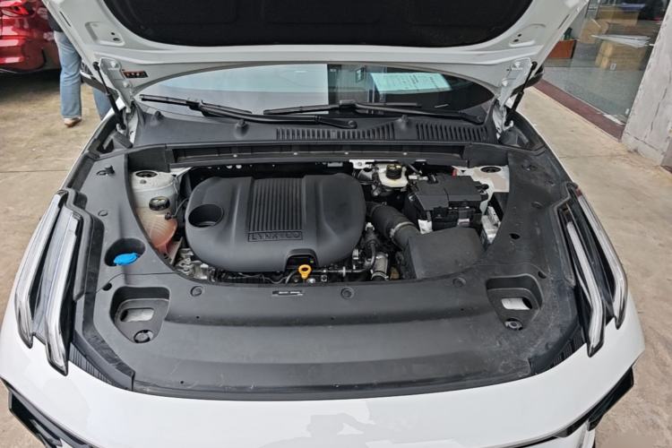 Used Lynk & Co 03 2023 1.5TD DCT JingPro Engine Bay